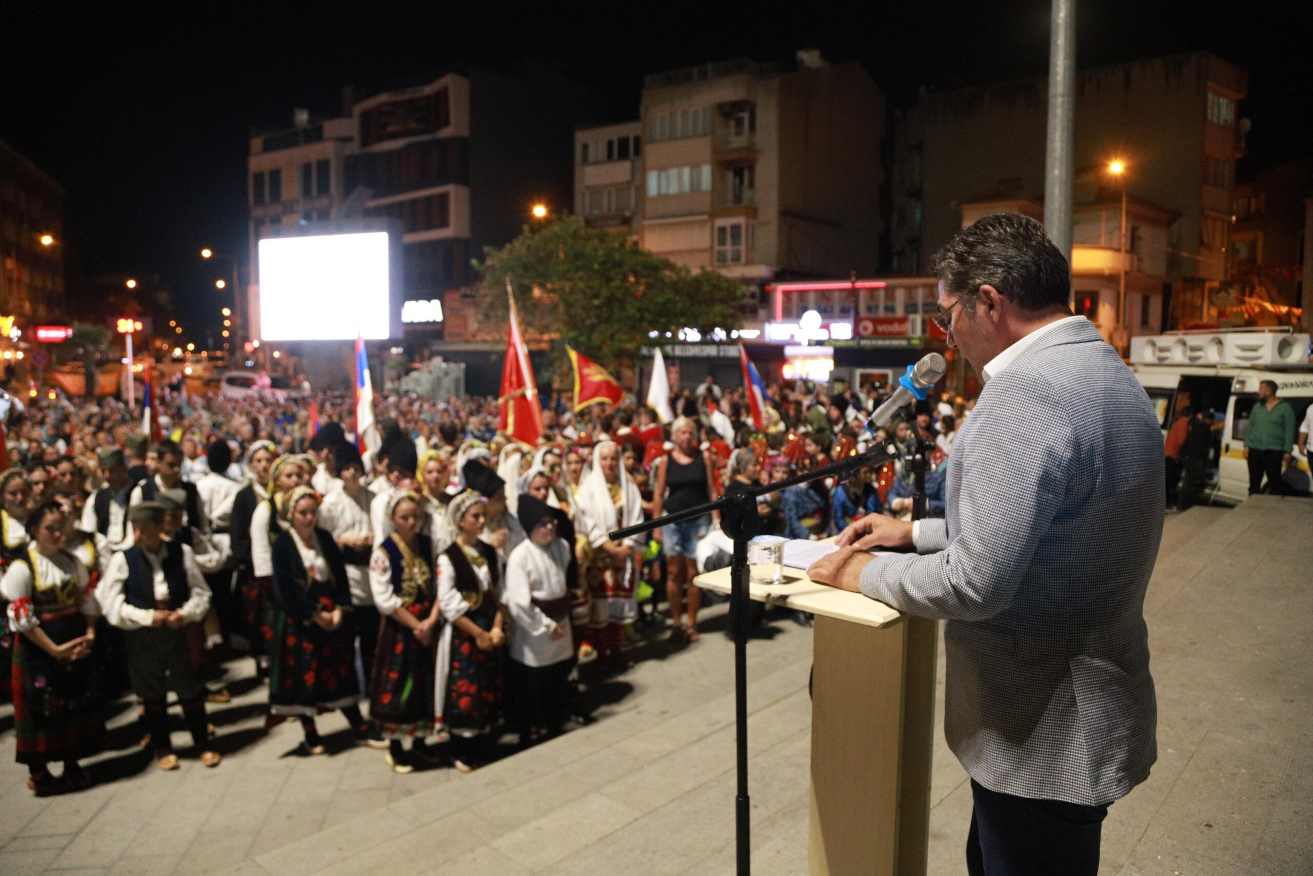 BURHANİYE’DE HALK DANSI ŞENLİĞİ RÜZGARI