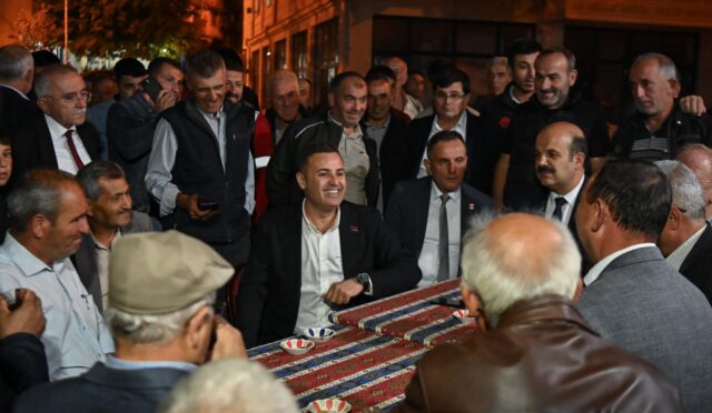 baskan_akin_sorunlari_yerinde_dinliyor_4