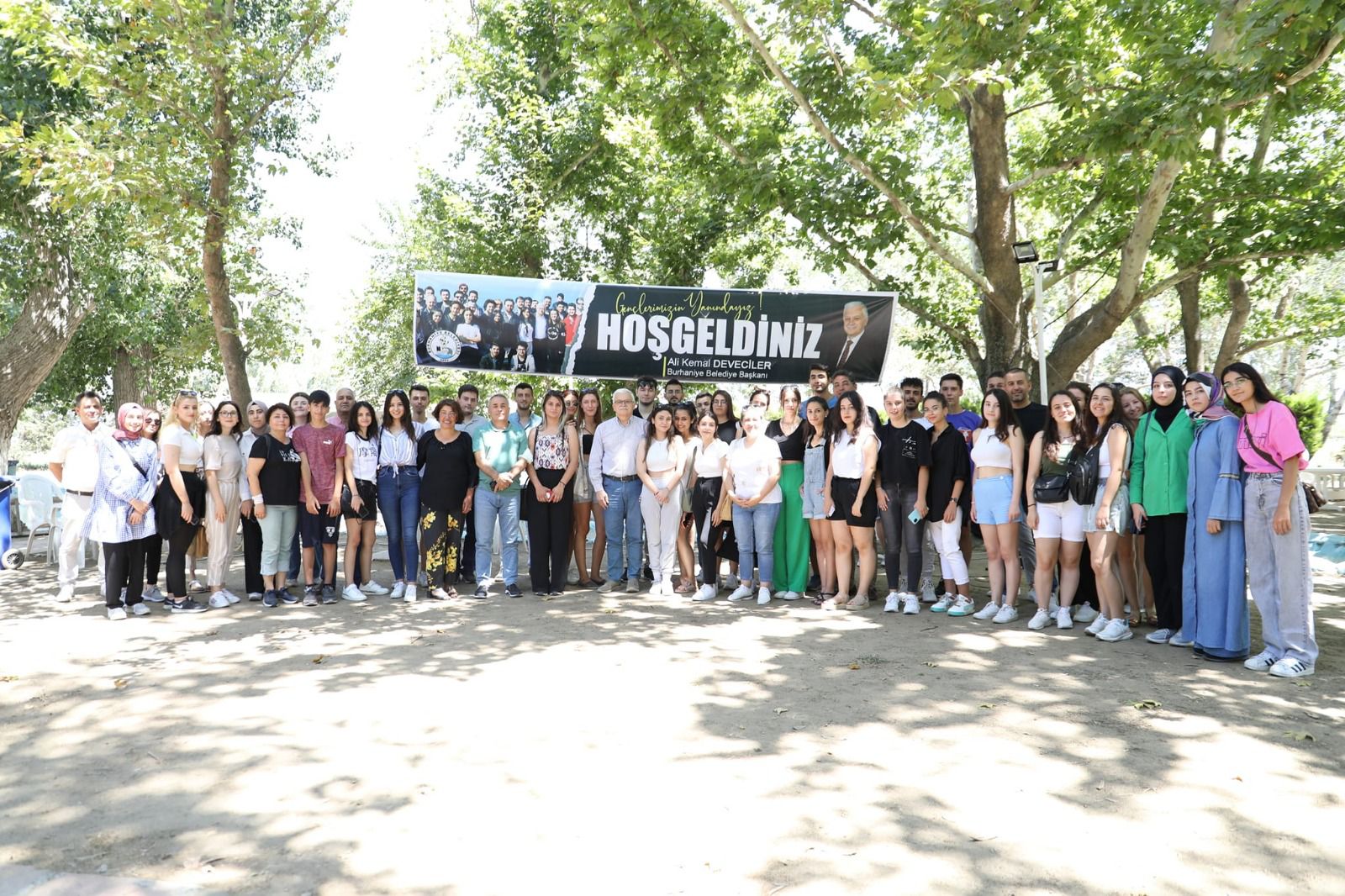 BURHANİYE BELEDİYESİ’NDEN 4.500.000 TL GERİ ÖDEMESİZ BURS DESTEĞİ