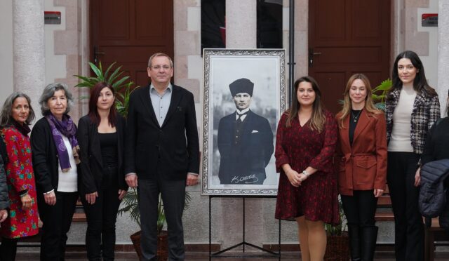 Kadınlar mevcut yasalardaki haklarını öğrenecek (10)