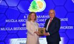 uluslararasi_kongrede_balikesire_aricilik_odulu_1