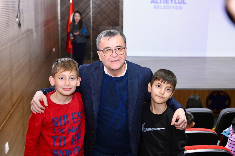 ALTIEYLÜL ÇOCUKLARLA GÜZEL