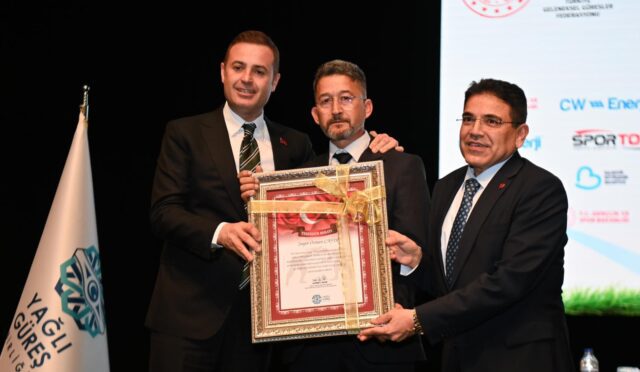 balikesirde_yagli_gures_calistayi_duzenlendi__1