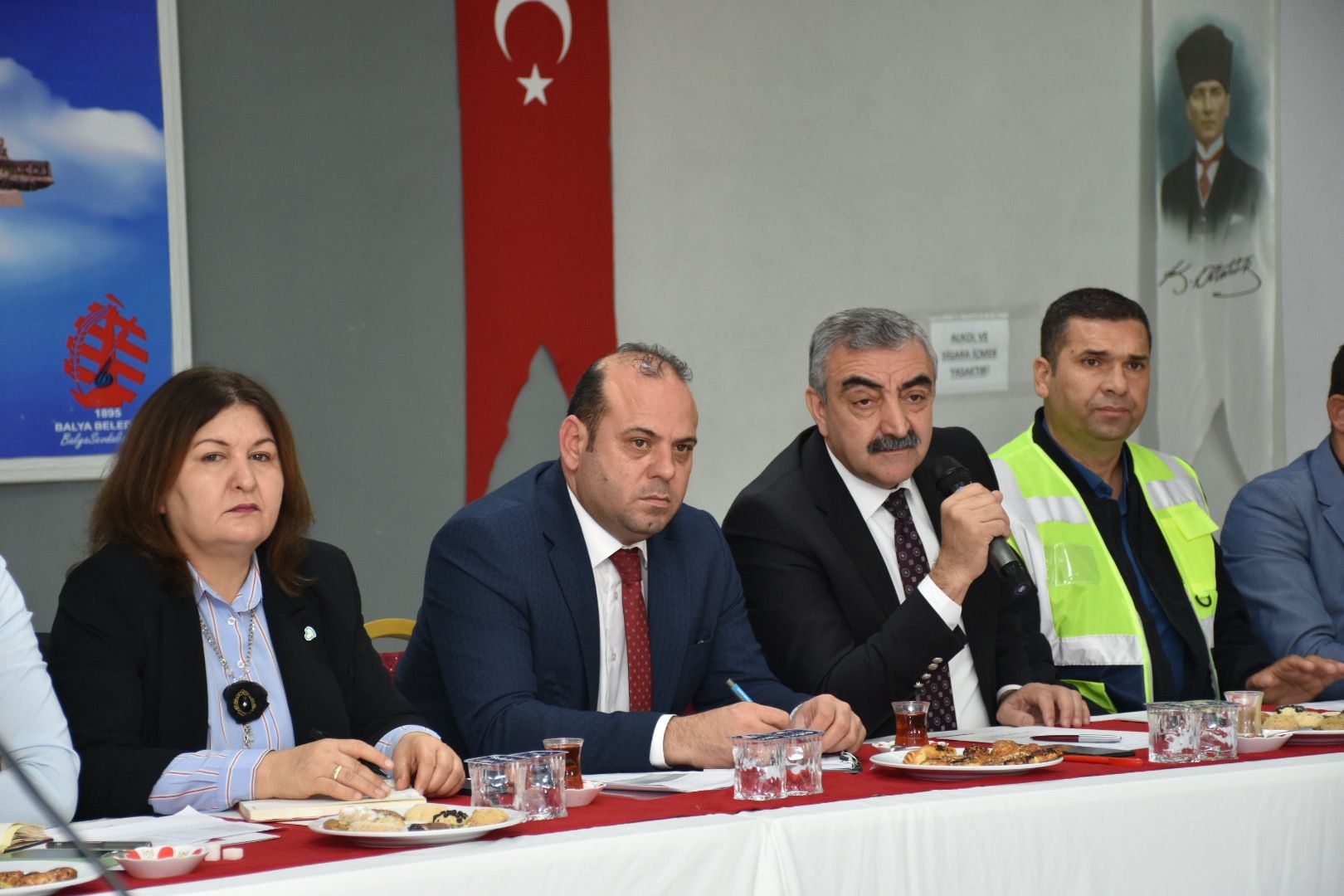 Büyükşehir’de muhtarlarla güçlü koordinasyon