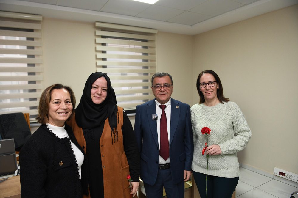 BAŞKAN ŞEHİRLİ, KADIN PERSONELİN 8 MART DÜNYA KADINLAR GÜNÜ’NÜ KUTLADI