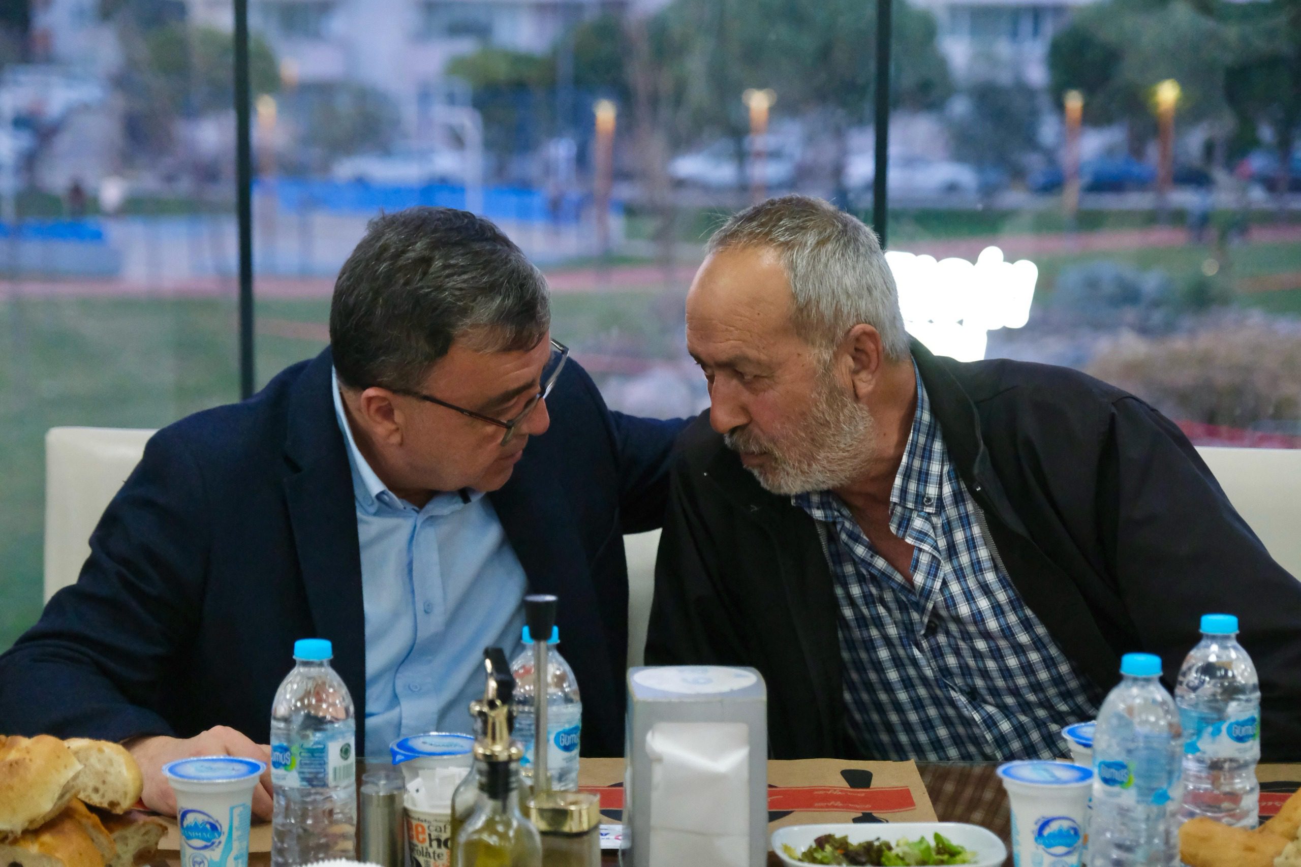 ALTIEYLÜL RAMAZAN’DA KOMŞULARININ YANINDA