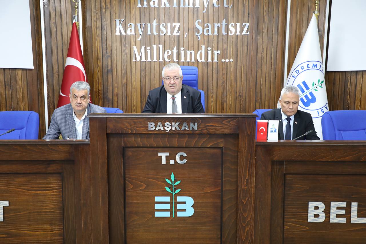 BAŞKAN MEHMET ERTAŞ: ZEYTİNLİ ROCK FESTİVALİ’Nİ EDREMİT’E GETİRECEĞİZ