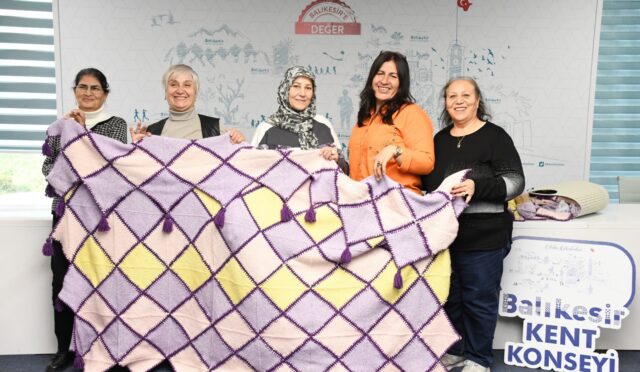 balikesirli_kadinlar_ilmek_ilmek_umudu_isledi_2