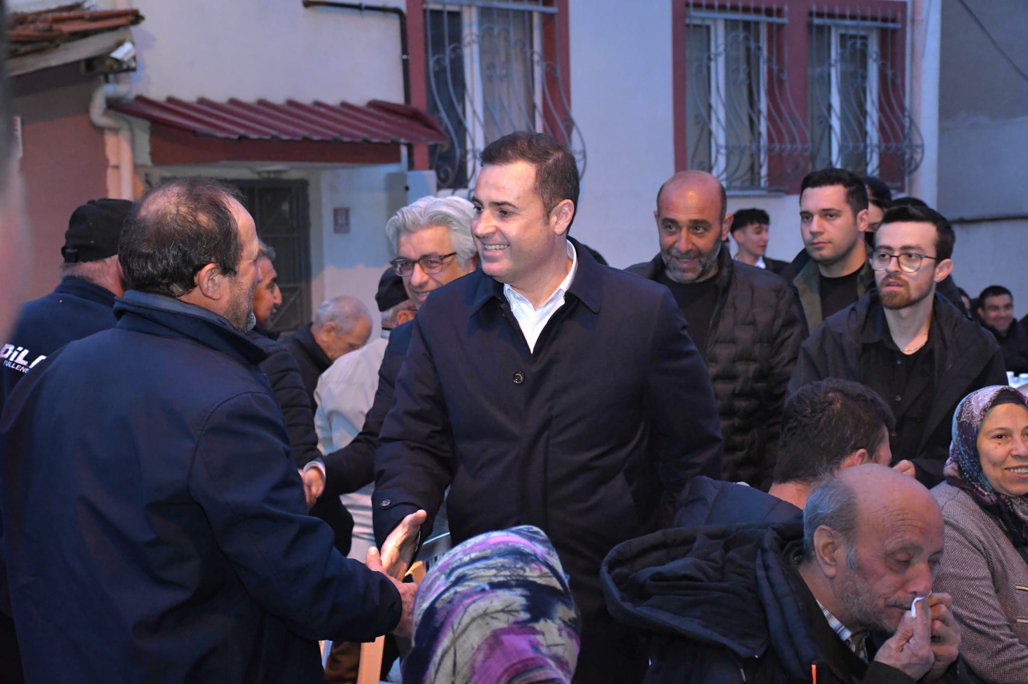 Başkan Akın, 2.Sakarya Mahallesi’nde iftar yaptı
