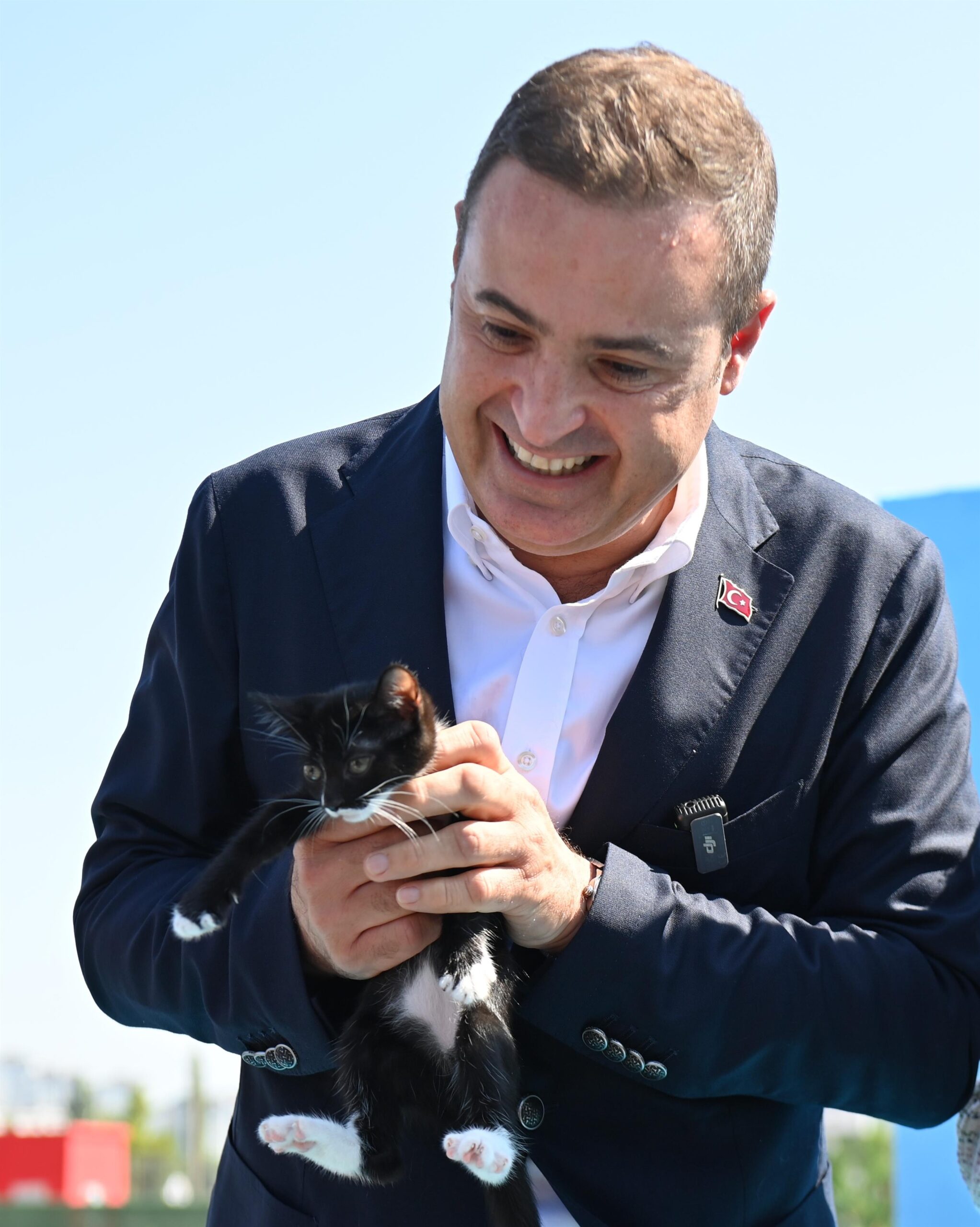 Başkan Akın dan patili dostlara sıcak yuva