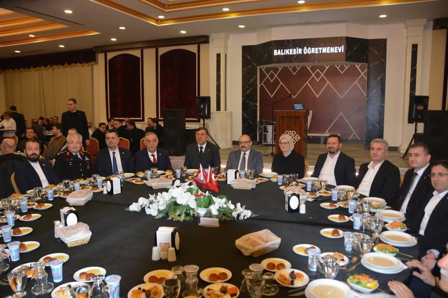 TİCARET BORSASI İFTAR YEMEĞİ DÜZENLEDİ