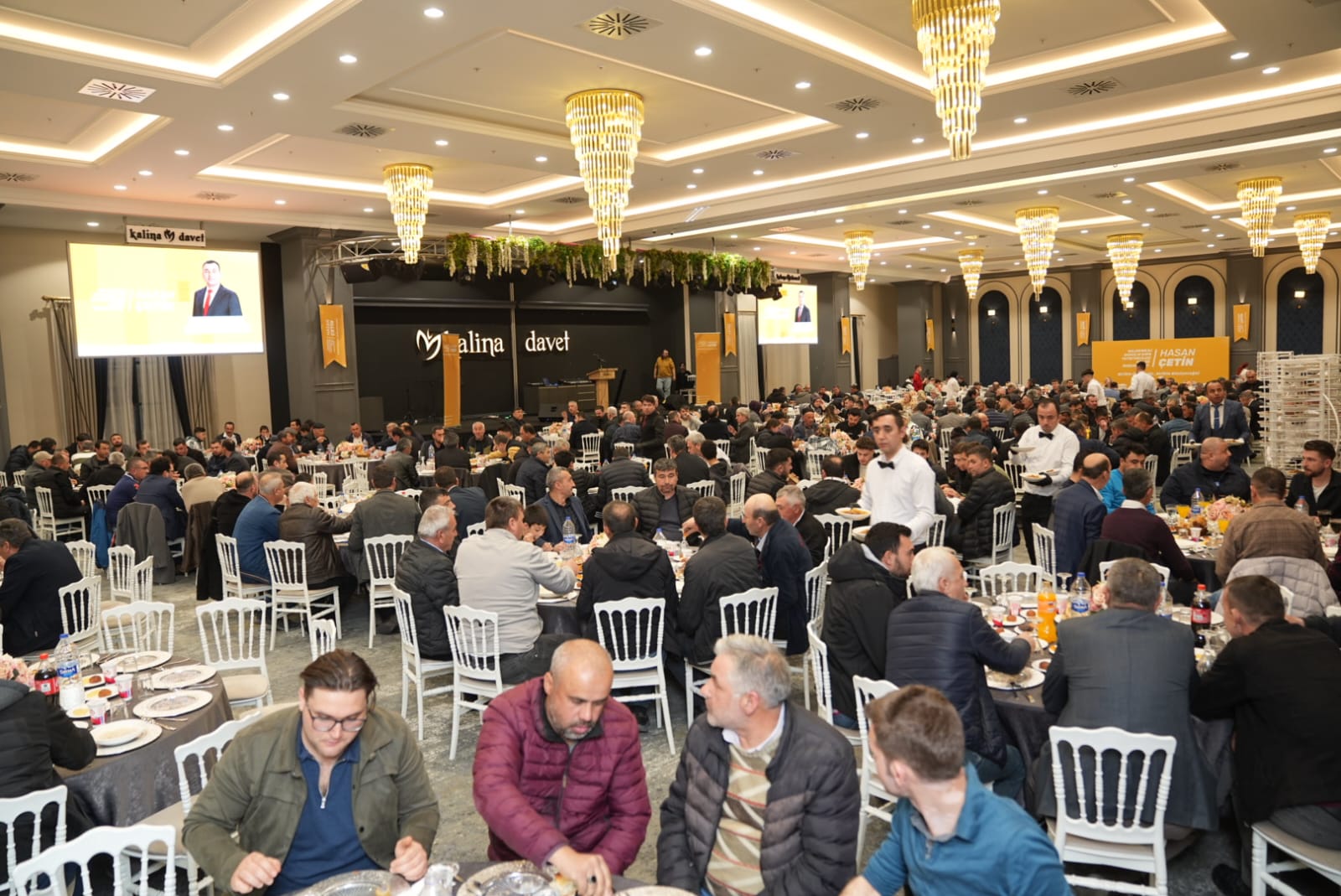 Başkan Hasan Çetin’den Karesi İlçesi Yetiştiricilerine İftar yemeği