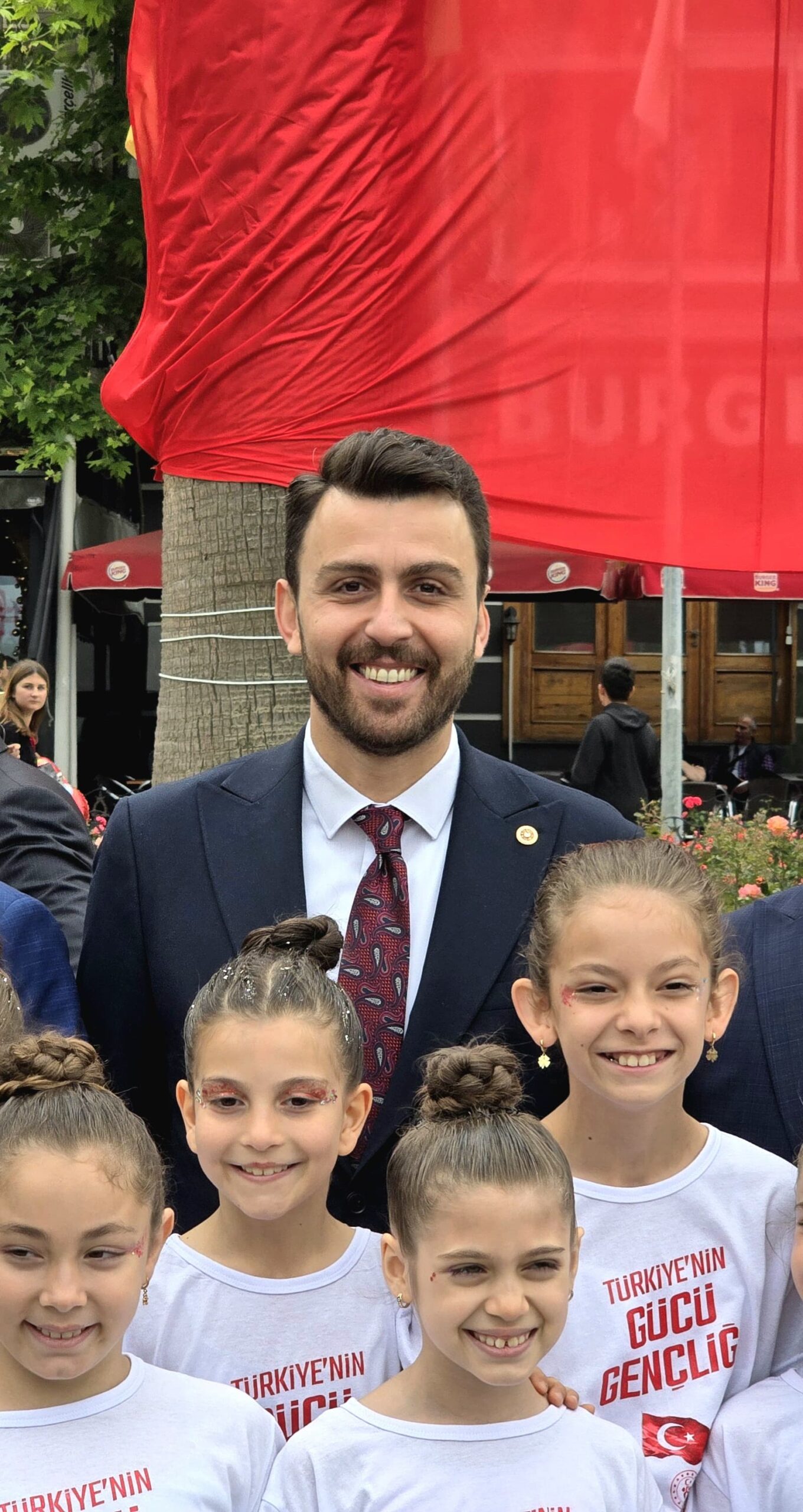 AK Parti Balıkesir Milletvekilimiz Sn. Ali Taylan ÖZTAYLAN’ın 23 Nisan Ulusal Egemenlik ve Çocuk Bayramı Kutlama Mesajı