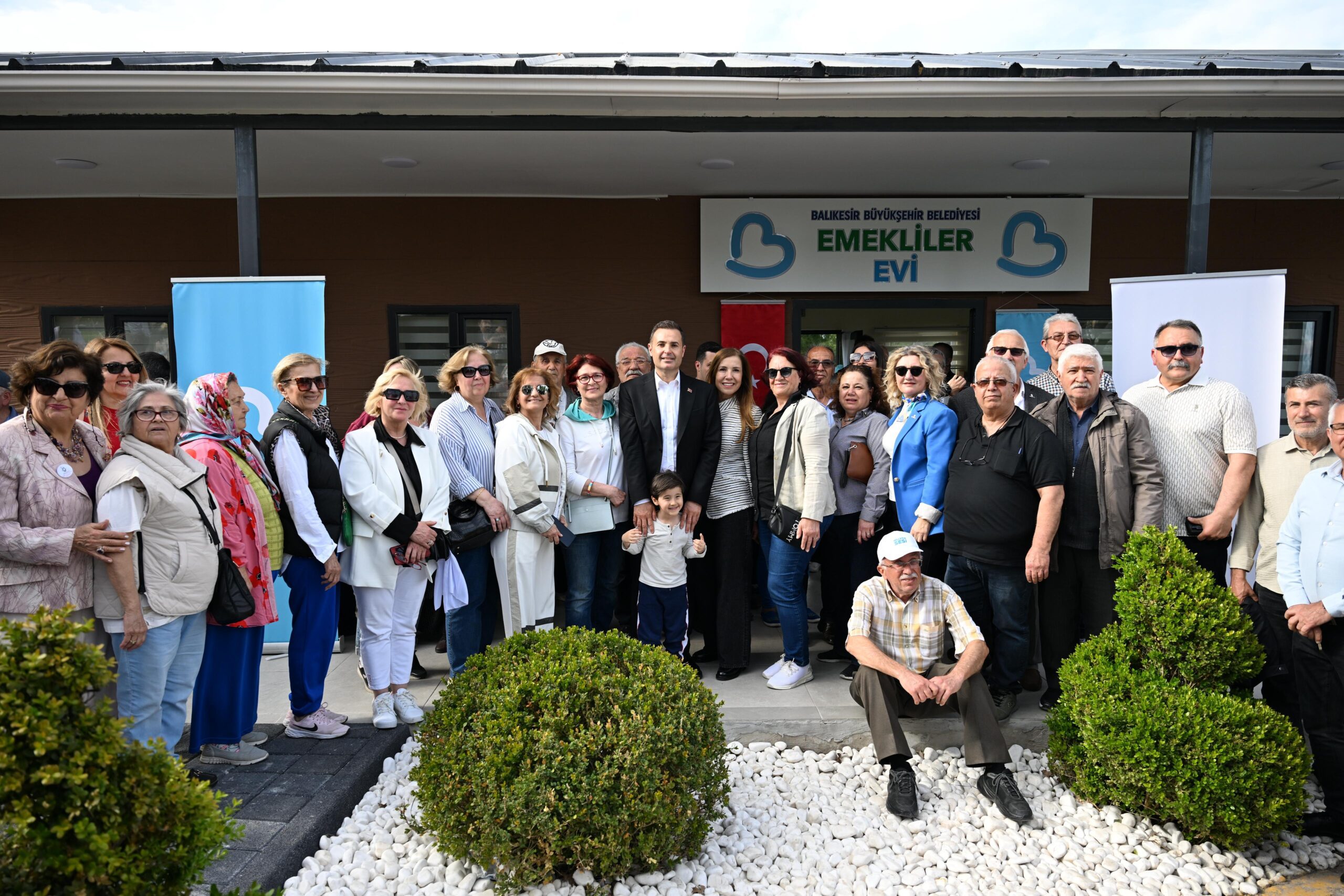 Balıkesir in ilk emekli evi açıldı