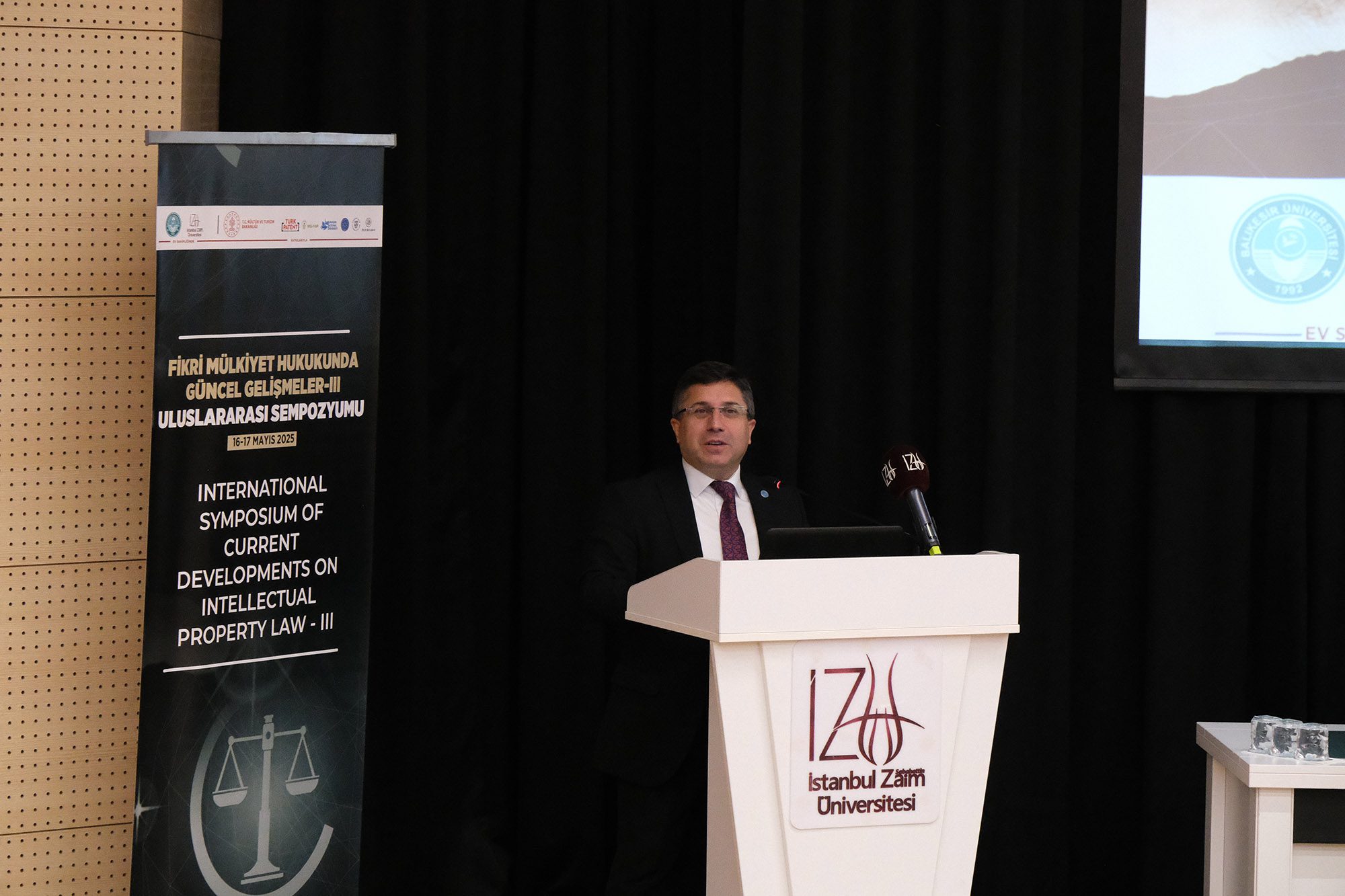 Balıkesir Üniversitesi’nin Öncülüğünde 3. Fikri Mülkiyet Hukukunda Güncel Gelişmeler Uluslararası Sempozyumu İstanbul’da Başladı