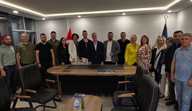 a4098958-1476-4c42-a224-1a2485551b85