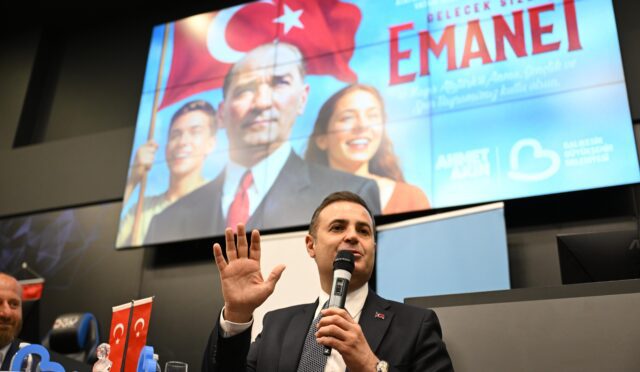 ahmet_akin_genclik_haftasinda_genclerle_ve_sporcularla_bulustu__12