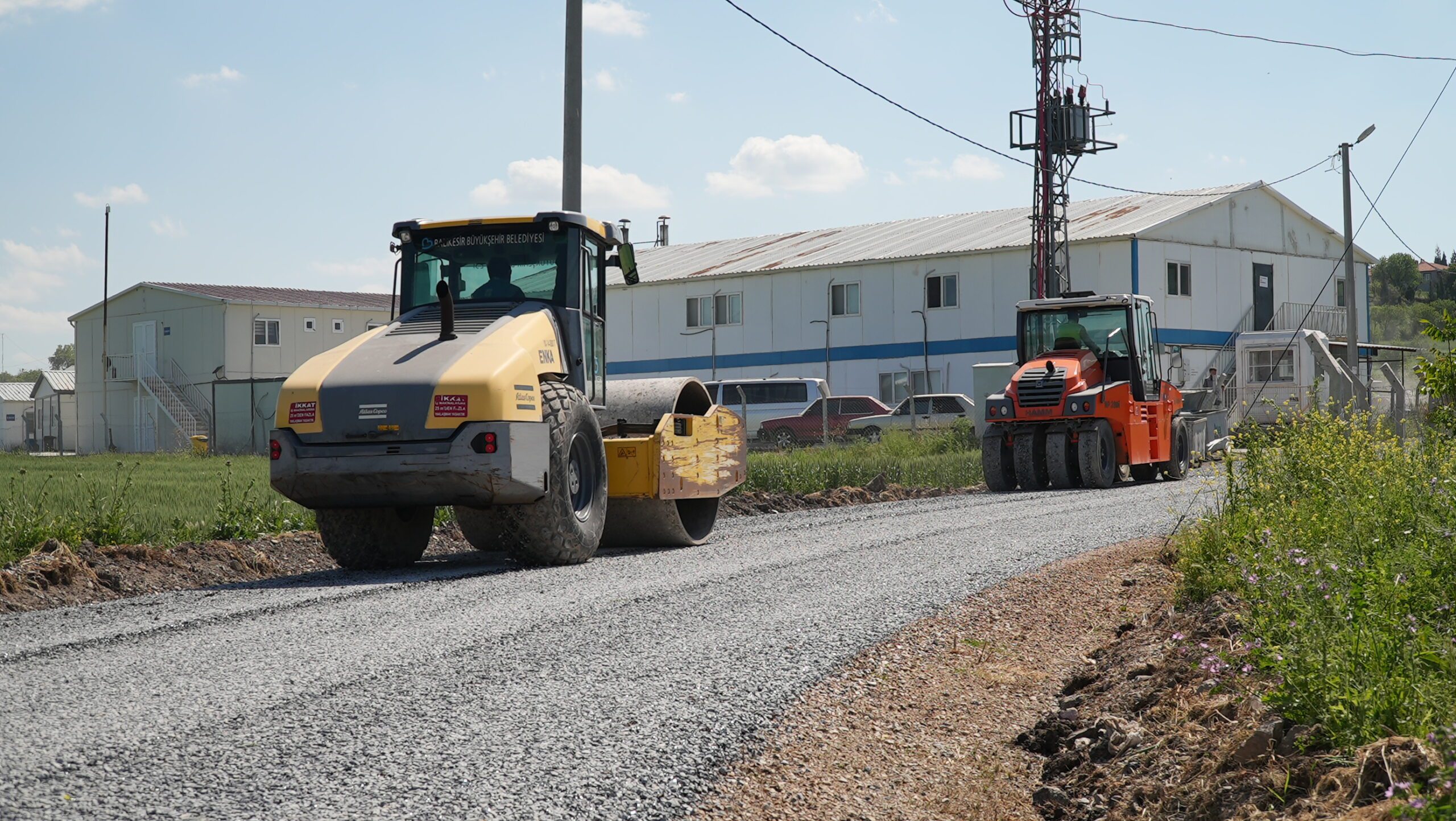 Büyükşehir, altyapıdan üstyapıya vatandaşın hayatını kolaylaştırıyor