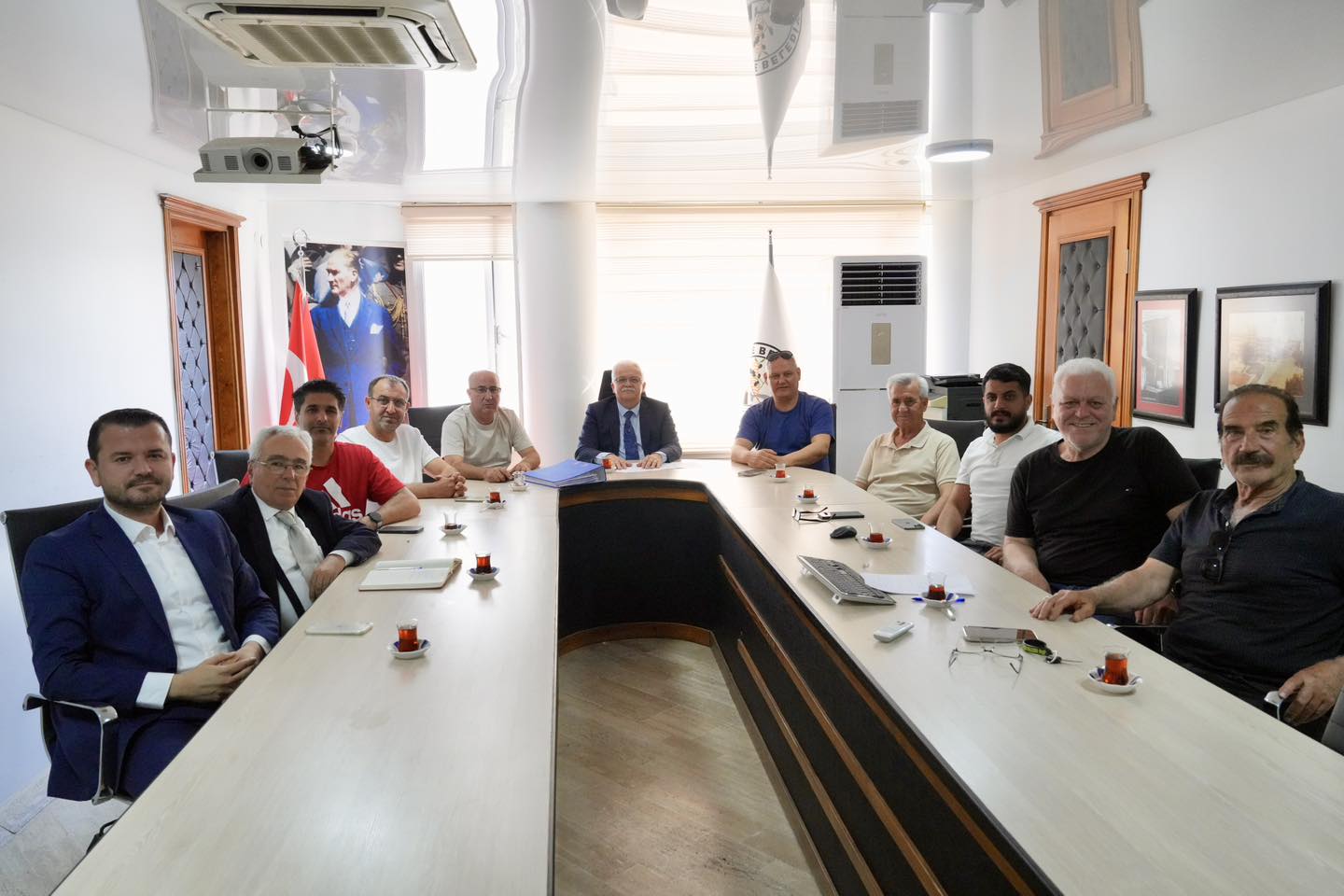 BURHANİYE BELEDİYESPOR’DA GÖREV DAĞILIMLARI AÇIKLANDI