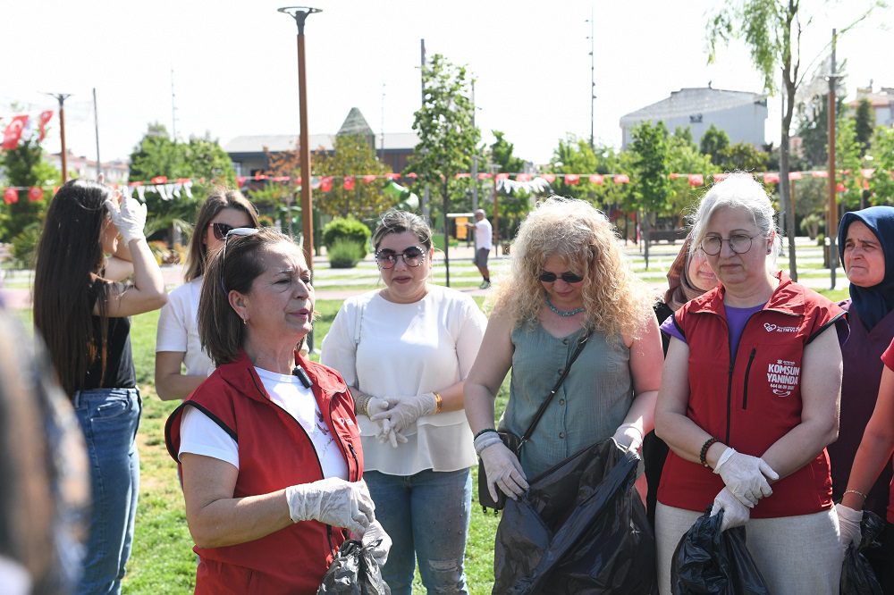 KOMŞUN YANINDA’ EKİBİNDEN FARKINDALIK ETKİNLİĞİ