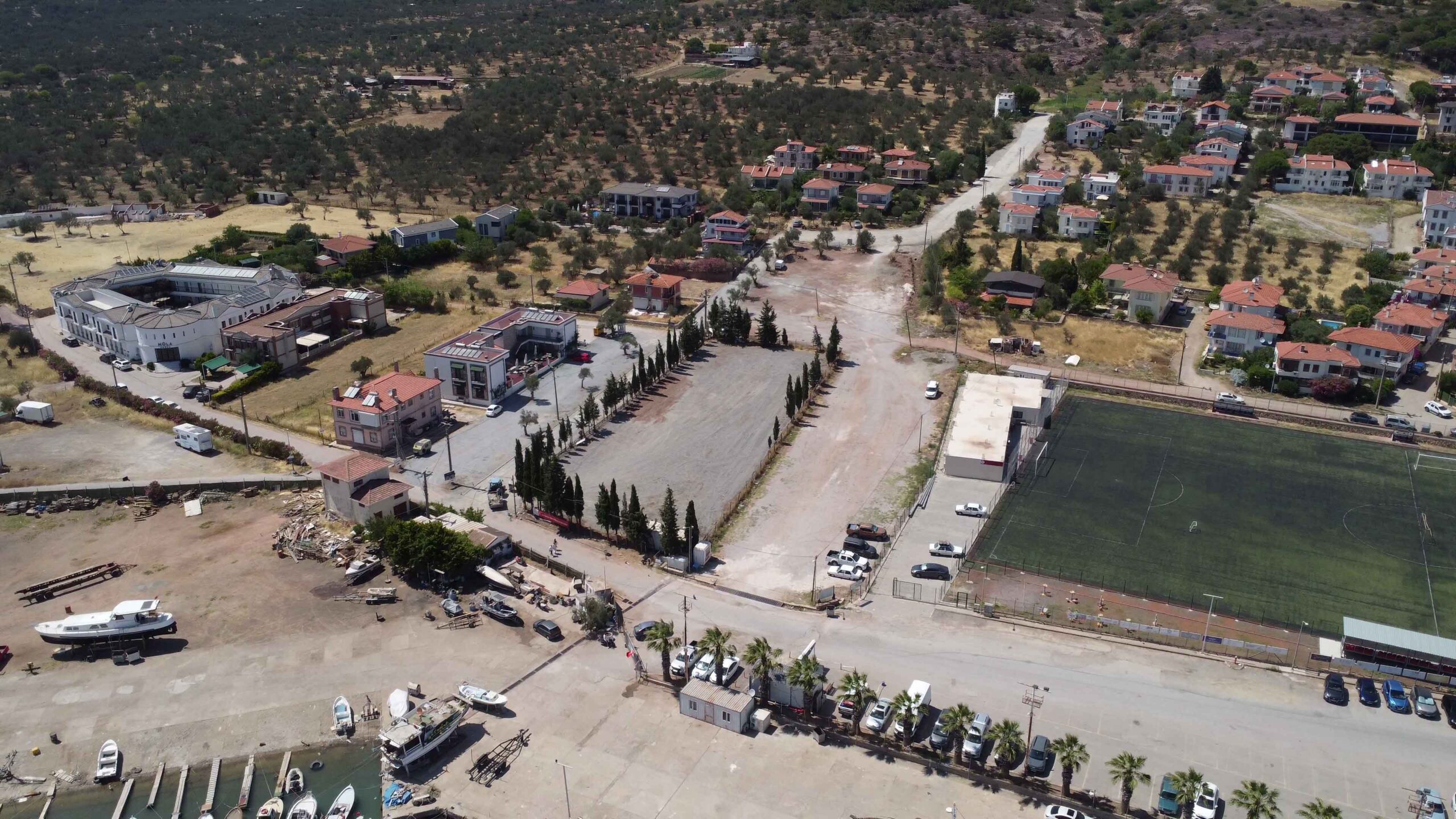 Cunda’ya 380 Metre Uzunluğunda Alternatif Yeni Yol Kazandırıldı