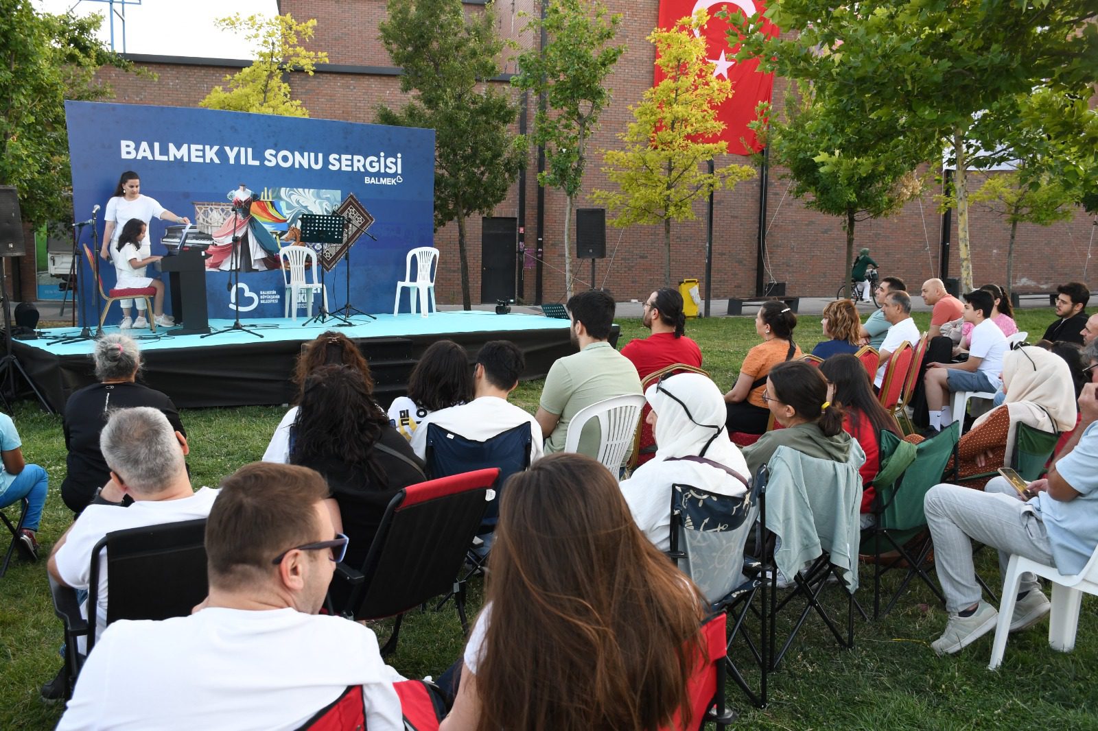 BALMEK Yılsonu Sergisi Göz Doldurdu