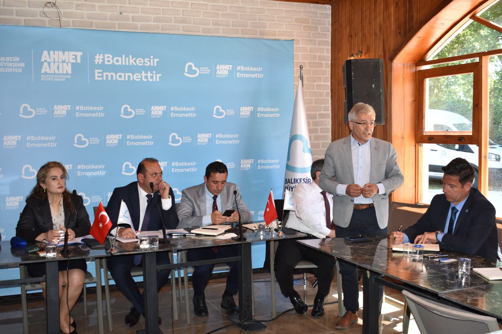Büyükşehirden muhtarlarla yakın temas