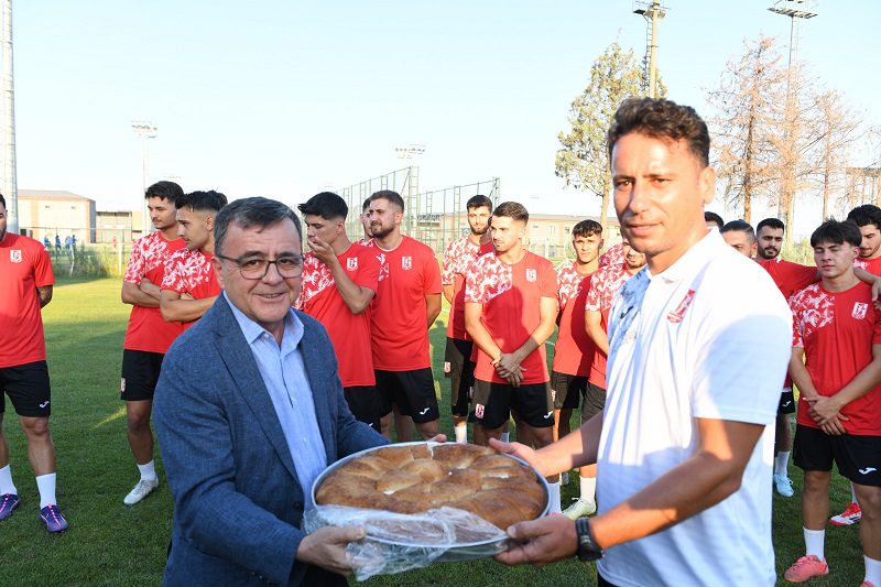 BAL-KES SEZONU KAYMAKLI İLE AÇTI