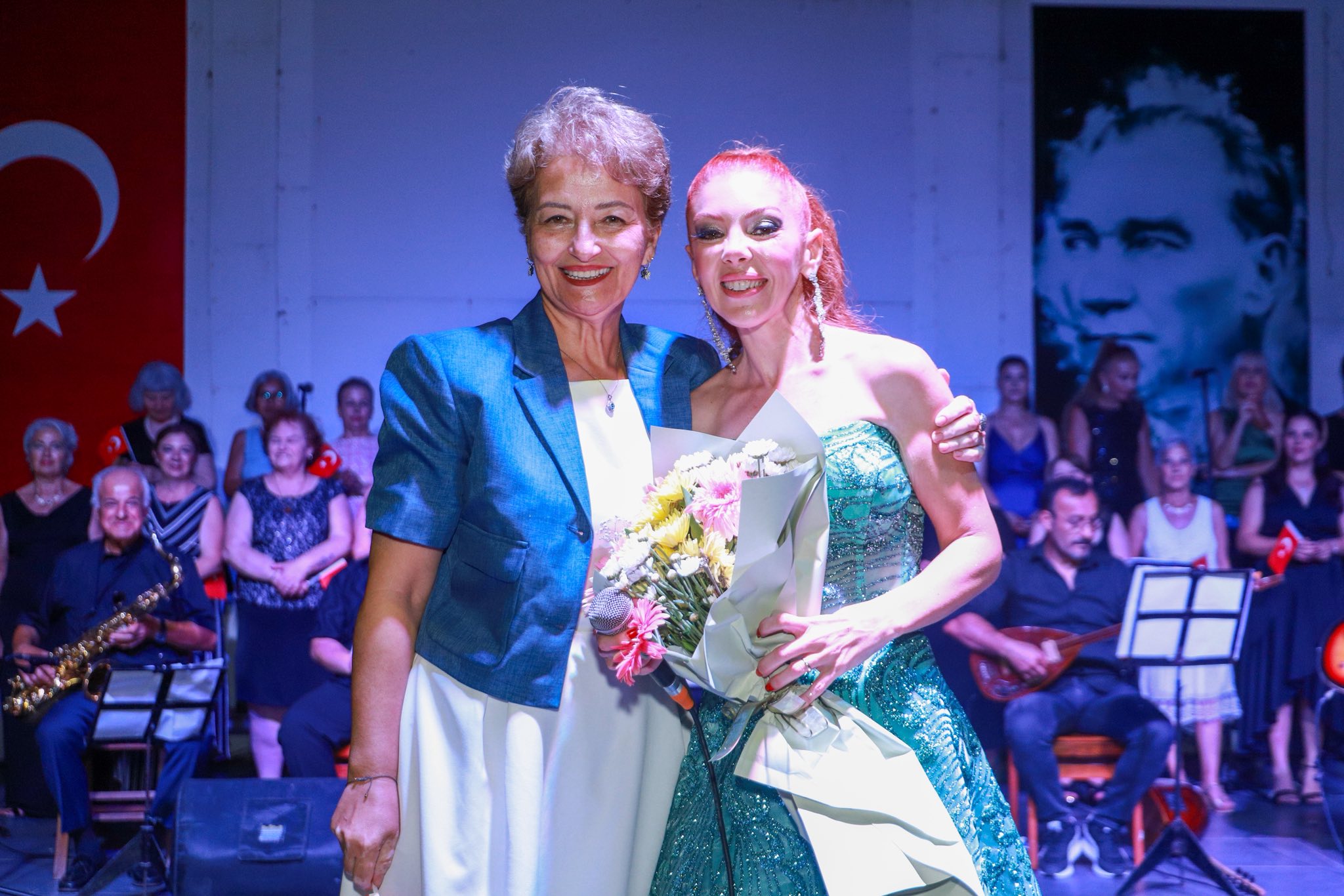 BURHANİYE BELEDİYESİ KADINLAR KOROSUNDAN UNUTULMAZ BİR GECE