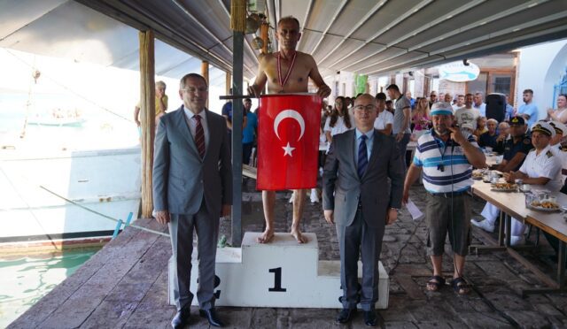 Ayvalık’ta 99. Denizcilik ve Kabotaj Bayramı coşkuyla kutlandı (2)