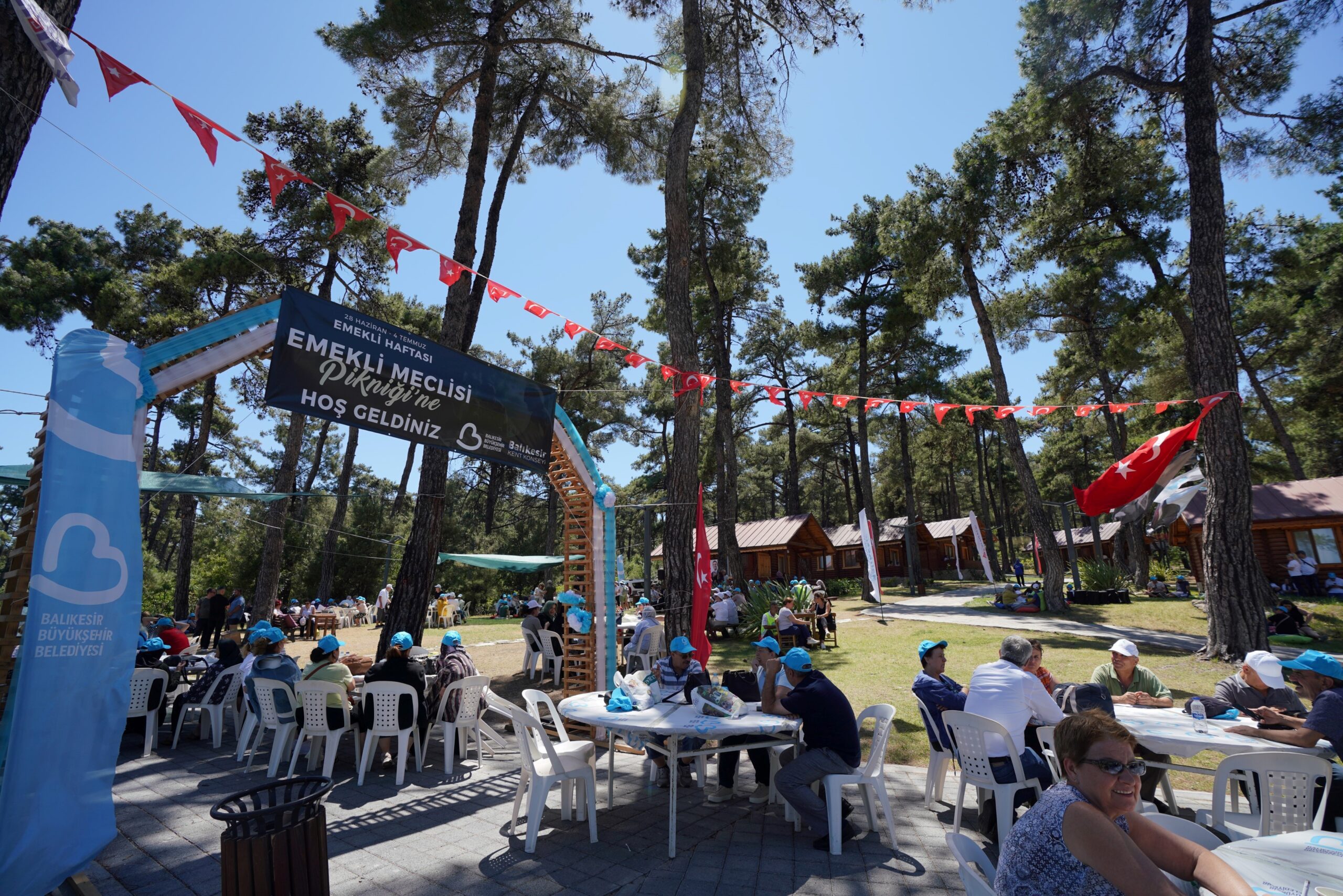 Büyükşehir Belediyesi’nden emeklilere anlamlı piknik