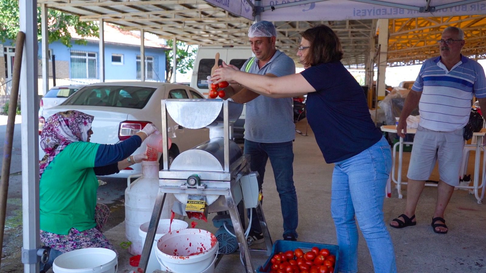 Ayvalık’ta Salça Zamanı Başlıyor!