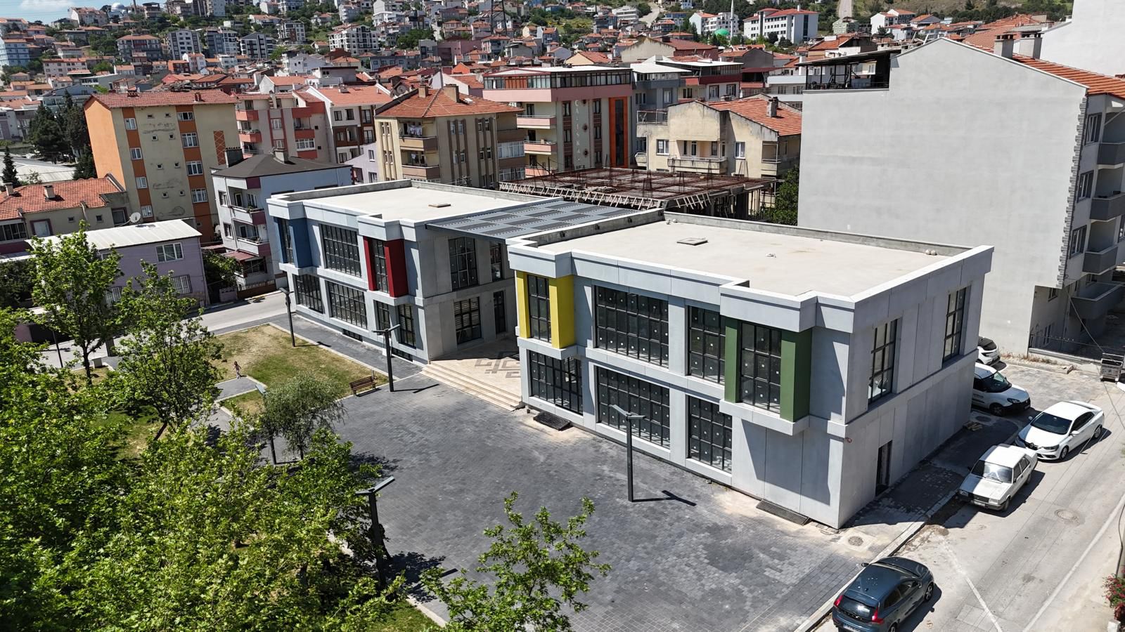 ALTIEYLÜL’DE YATIRIM RÜZGÂRI