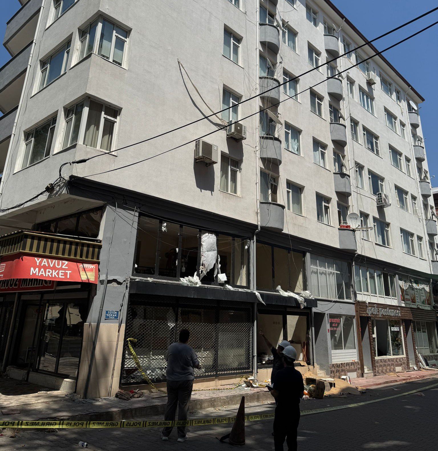 BAÜN Akademisyenleri ve Teknik Uzmanlarından Deprem Bölgesinde İncelemeler