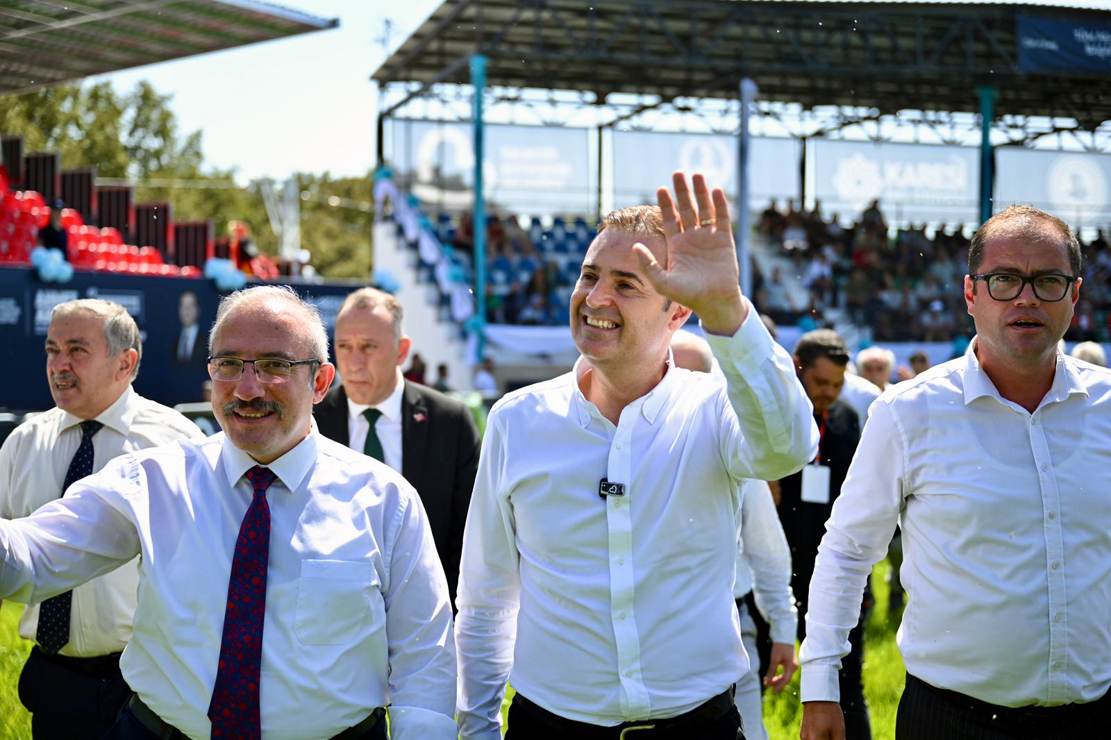 65. Geleneksel Kurtdereli Mehmet Pehlivan Yağlı Güreşleri coşkuyla başladı