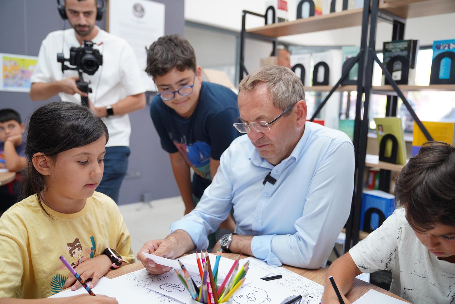 Haydi Çocuklar! Karikatürist Altan Özeskici ile Atölye Çalışmaları Başlıyor