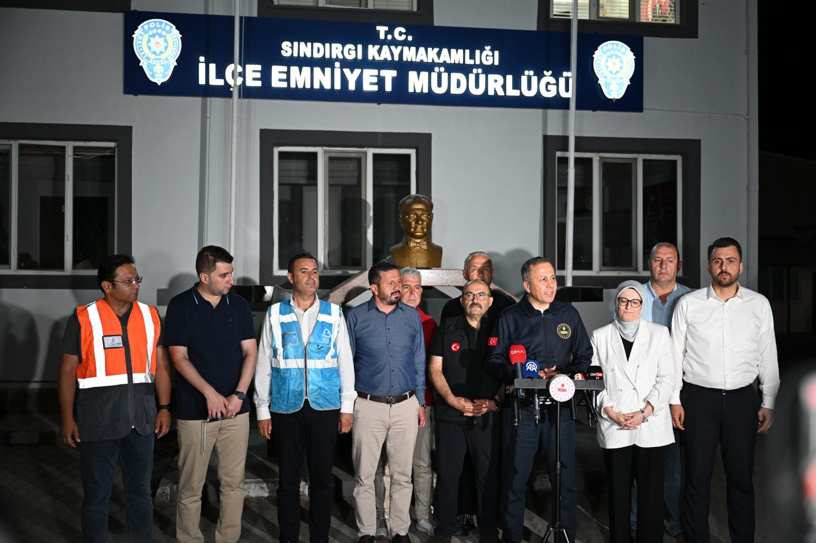 Akın: “Tüm ekiplerimizle Teyakkuz Halindeyiz