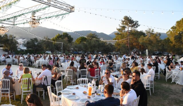 balikesir_buyuksehir_belediyesi_esnafin_yaninda_3