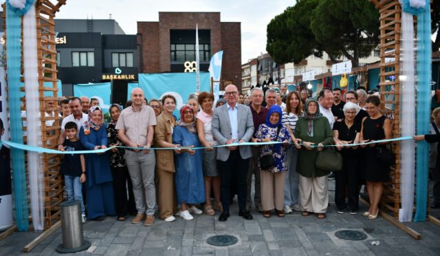 balikesirde_kadin_emegi_carsisi_kapilarini_acti_3