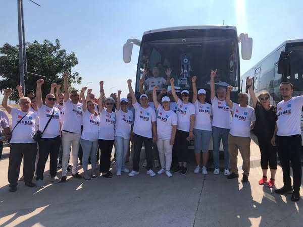 İYİ PARTİ KARESİ İLÇE BAŞKANLIĞINDAN BURSA BİRİNCİ VAZİFEN MİTİNGİNE GÜÇLÜ DESTEK