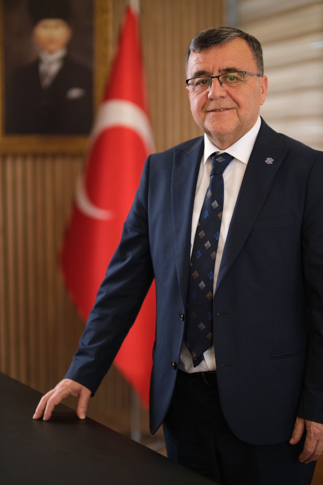 VATAN SANA, AİLEN BİZE EMANET