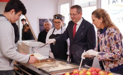 Ayvalık’ta Öğrenci Kent Lokantasında 3 Çeşit Yemek 30 Lira (1)