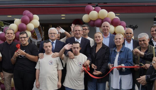 Engelsiz Kafe Hizmete Açıldı (4)