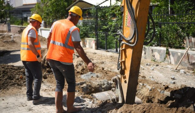 baskiden_burhaniyedeki_kanalizasyon_sorununa_koklu_cozum_1