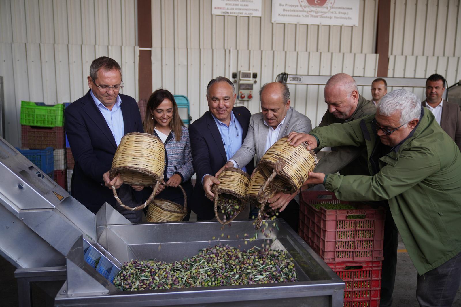 AYVALIK’TAN DOPDOLU PROGRAMIYLA BİR FESTİVAL DAHA GEÇTİ