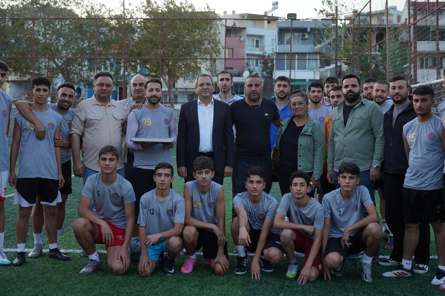 Başkan Ergin’den Yeni Mahallespor’a Sezon Öncesi Destek