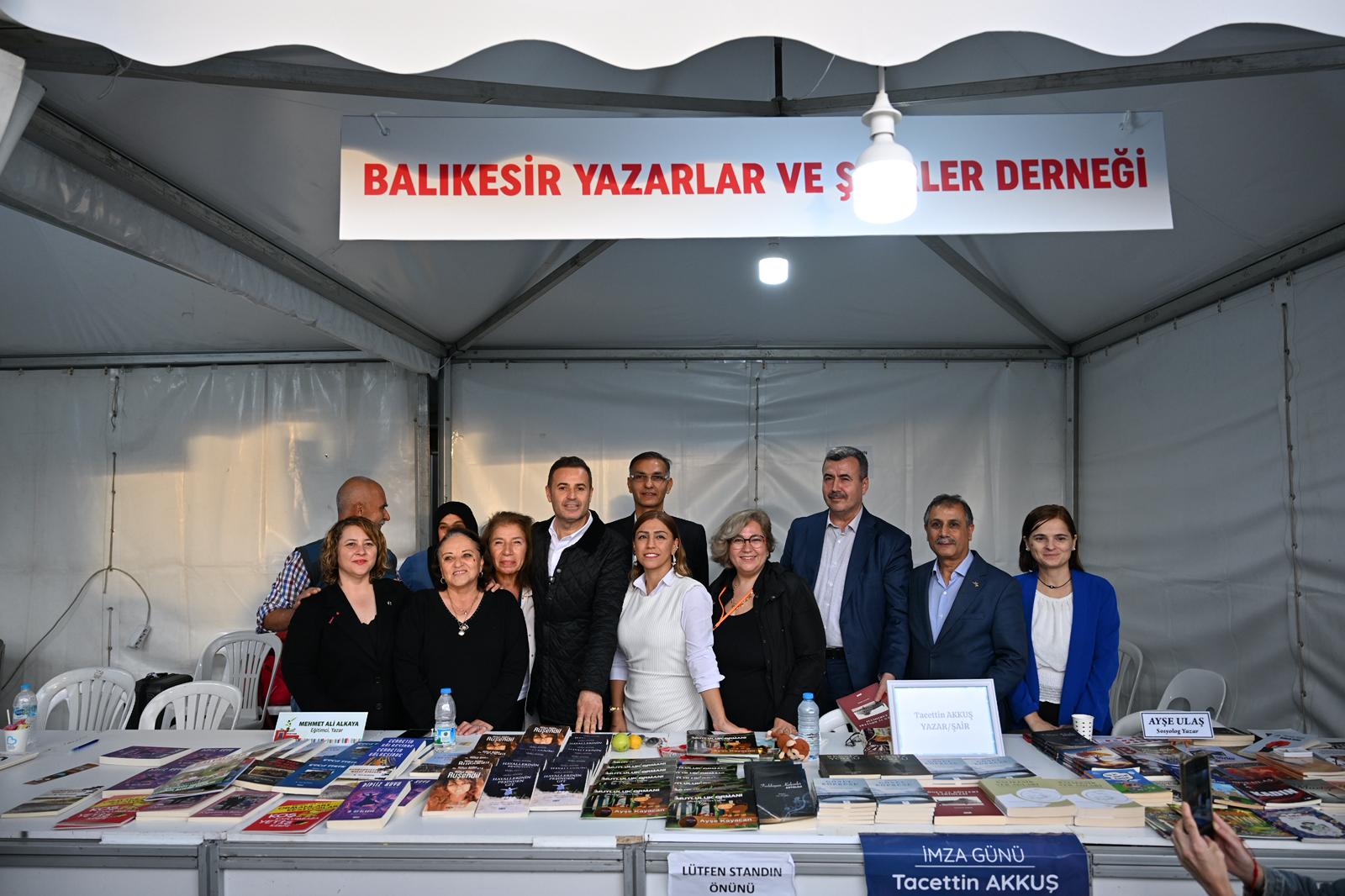 Akın, “1. Balıkesir Kitap Fuarımız Türkiye’ye örnek oldu”