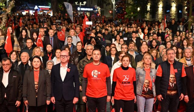 kuvayimilliyenin_sehrinde_cumhuriyet_coskusu__5