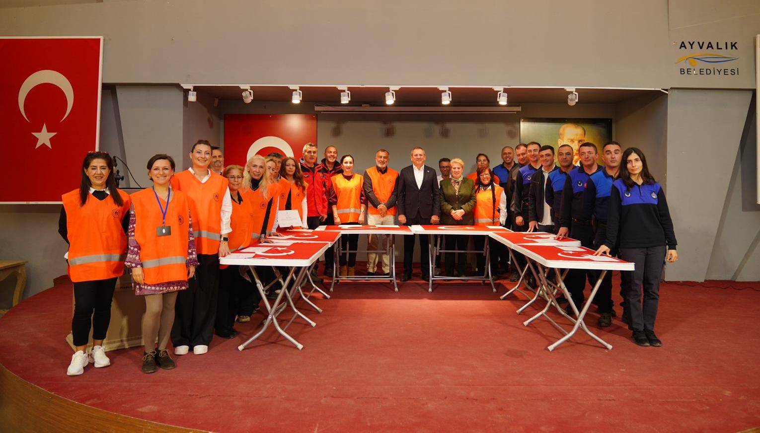 Başkan Mesut Ergin: “Afetlere hazırlıklı bir Ayvalık için eğitimlerimizi sürdürüyoruz”