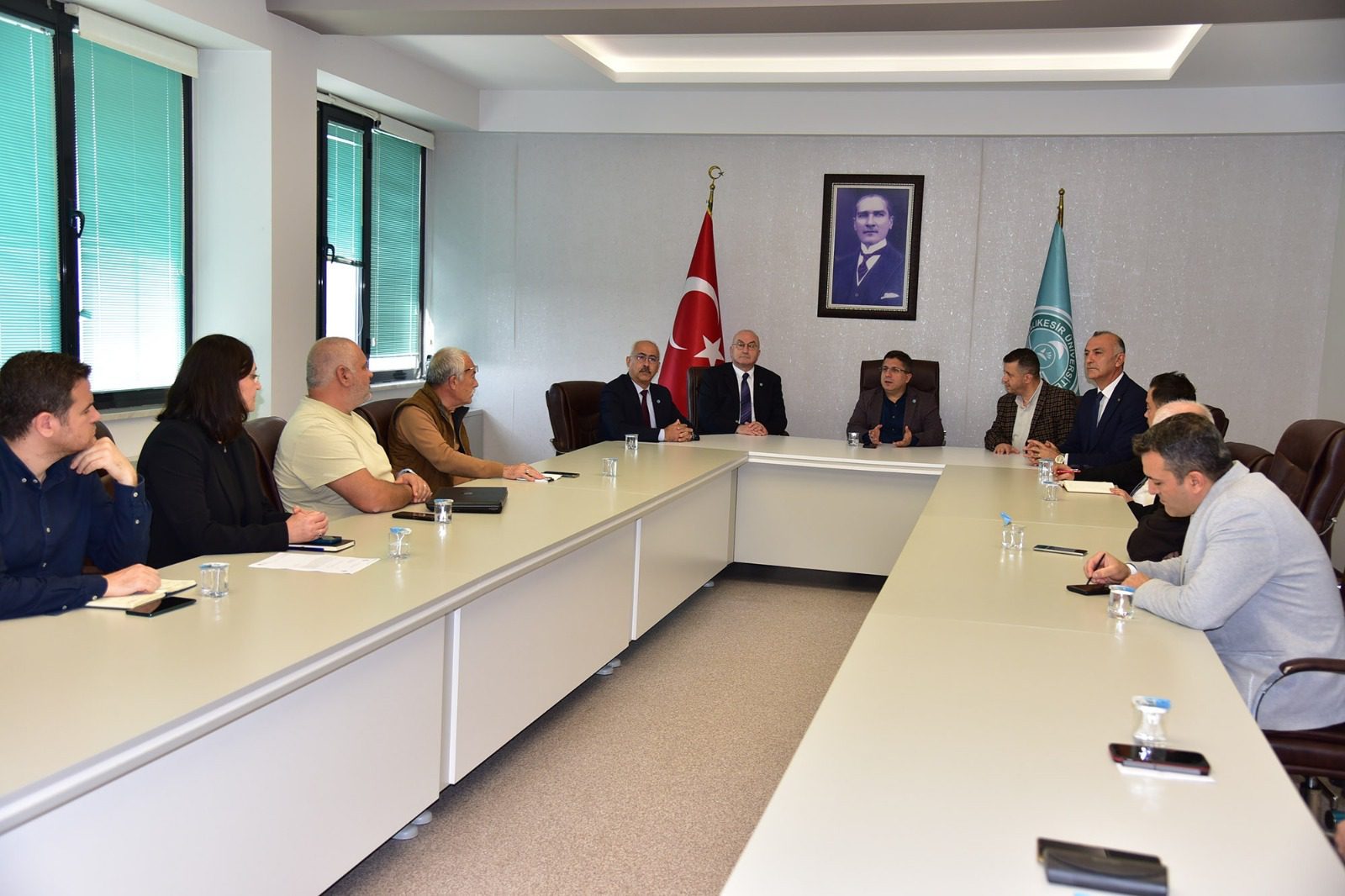 BAÜN’de Kriz Yönetimi Değerlendirmeleri Kapsamında Rektör Oğurlu Başkanlığında  Yeni Toplantı Gerçekleştirildi